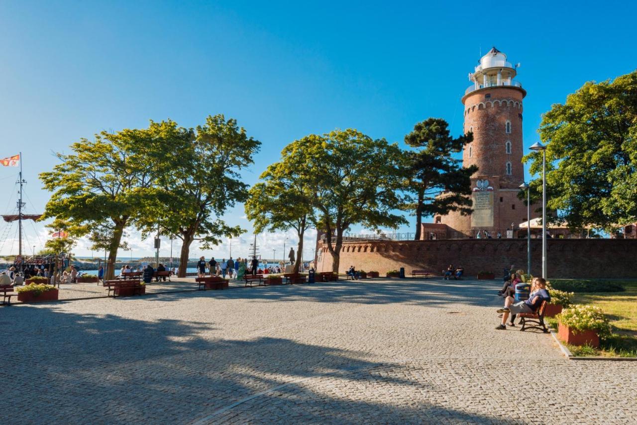 Apartament Amber Comfort Z Prywatnym Miejscem Parkingowym Kolobrzeg Bagian luar foto