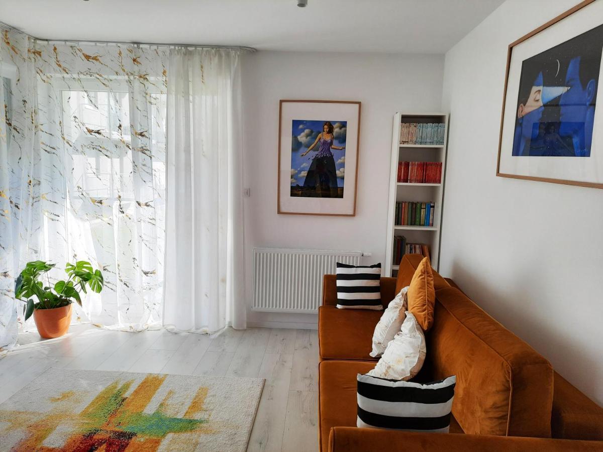 Apartament Amber Comfort Z Prywatnym Miejscem Parkingowym Kolobrzeg Bagian luar foto
